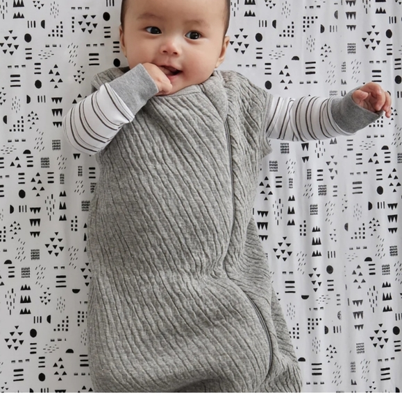 Honest Co. SMALL SLEEPSACK $30! Grey Maltese euc+ Gender Neutral - Picture 2 of 6